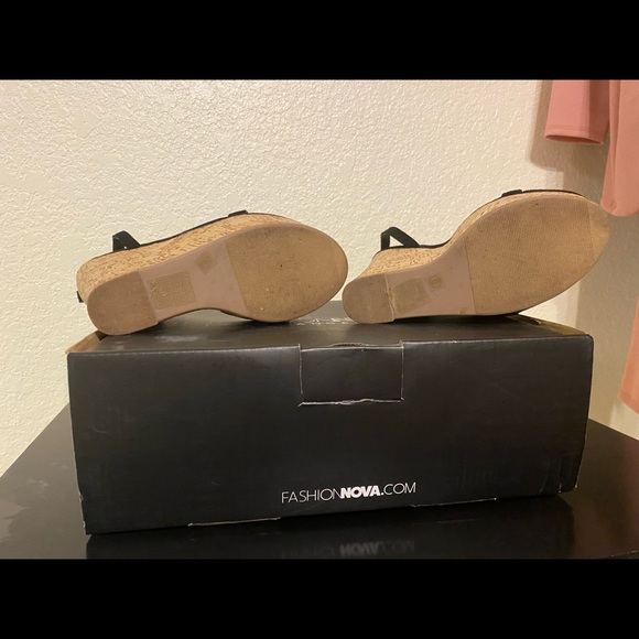 Fashionova Wedge Heels - Picture 5 of 6